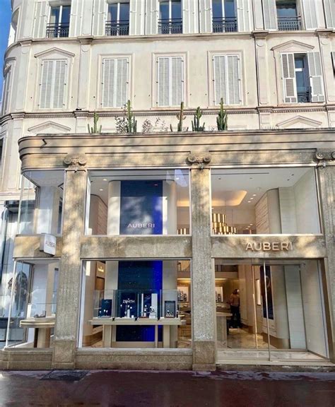 The AUBERI boutique in Cannes